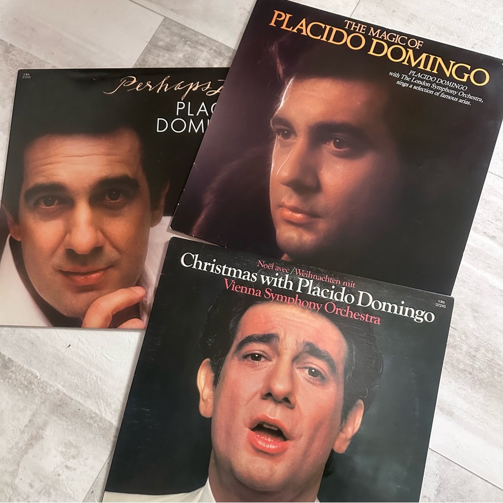 Opera. Placido Domingo with John Denver record set